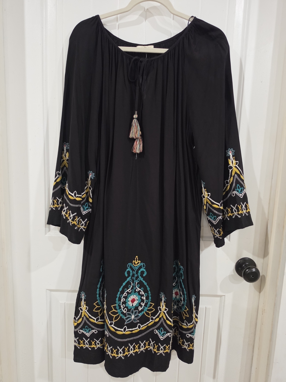 Black Embroidered Boho Midi Dress - Brand: Kate & Sam SZ: XL NWT